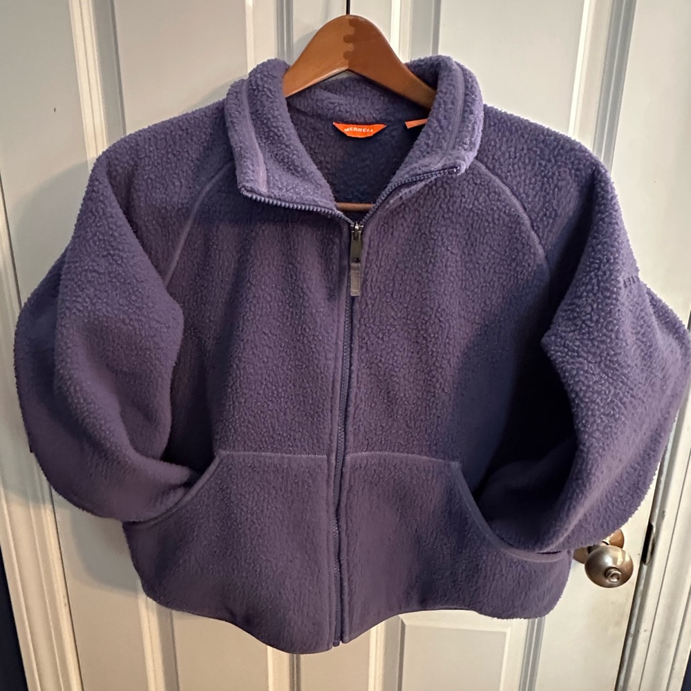 NWOT Merrell Sherpa Full Zip Sweatshirt with pockets in color Heron